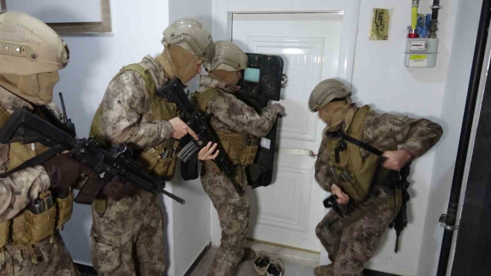 Adıyaman’da Şafak Operasyonu!