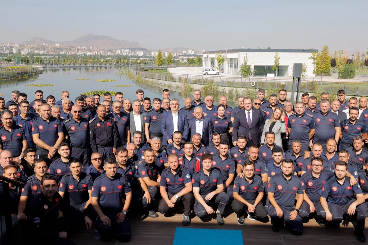 Başkan Büyükkılıç’tan İtfaiye Teşkilatına Anlamlı Ziyaret: ″Her Felakette Canla Başla Görev Yapıyorlar″