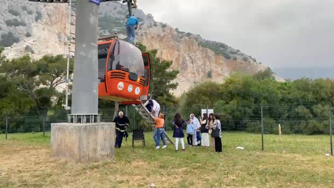 Teleferik Kabini Düştü 1 Ölü Var