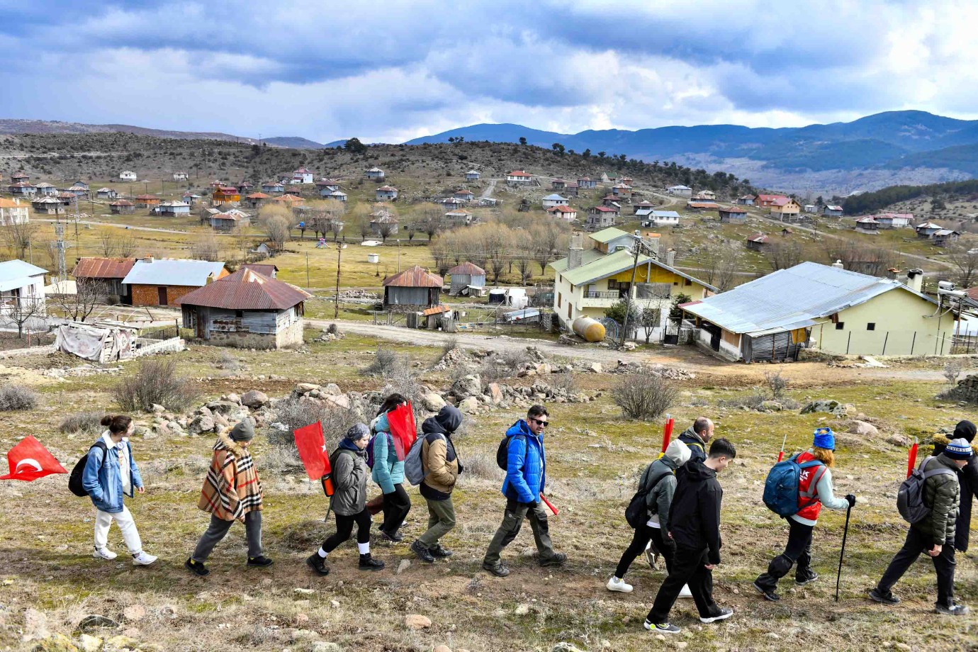 Başkentliler, Güdül Sorgun Yaylası'nda Doğa Yürüyüşü İçin Bir Araya Geldi
